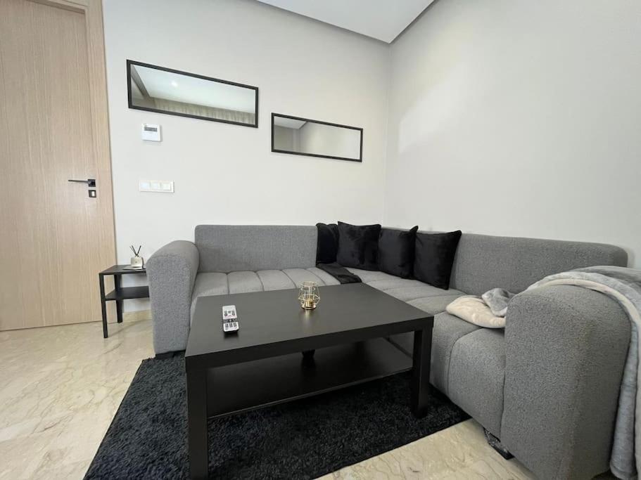 Modern Cosy Anfa